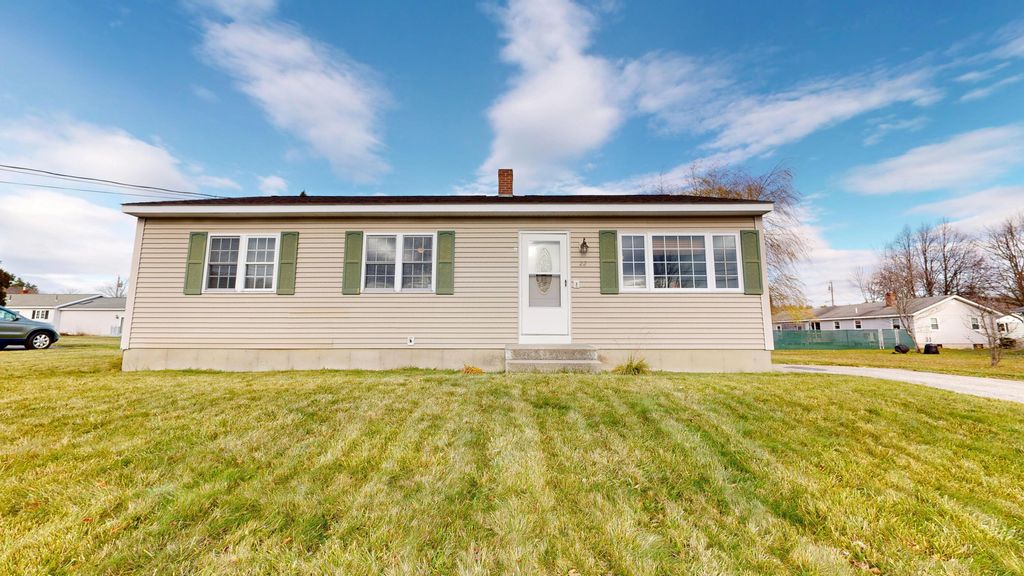 Photo of 22 School Street, Lewiston, ME 04240 (MLS # 1642793)