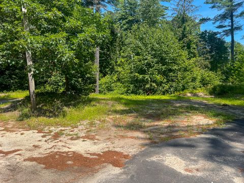 Photo of 105 Meadow Road, Raymond, ME 04071 (MLS # 1632537)