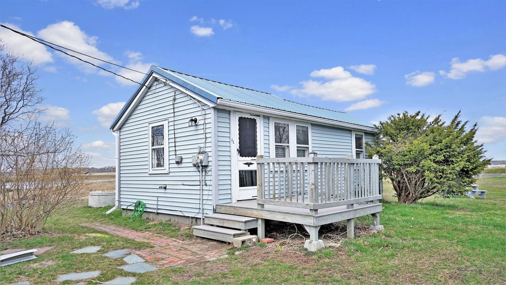 Photo of 44 Jones Creek Drive, Scarborough, ME 04074 (MLS # 1644551)