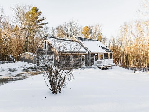 Photo of 45 Ludwig Road, Hope, ME 04847 (MLS # 1646490)