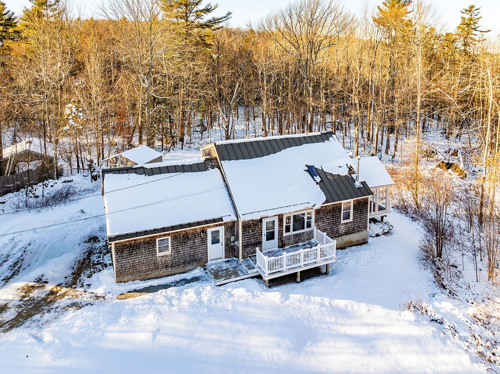 Photo of 45 Ludwig Road, Hope, ME 04847 (MLS # 1646490)