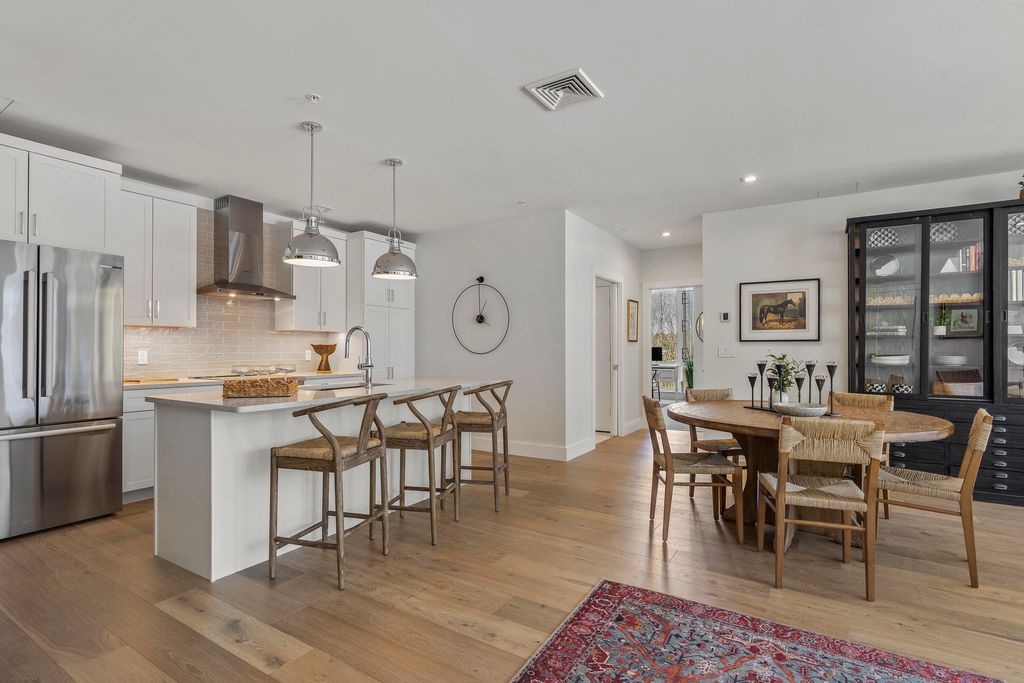 Photo of 267 US Route 1 #305, Falmouth, ME 04105 (MLS # 1652861)