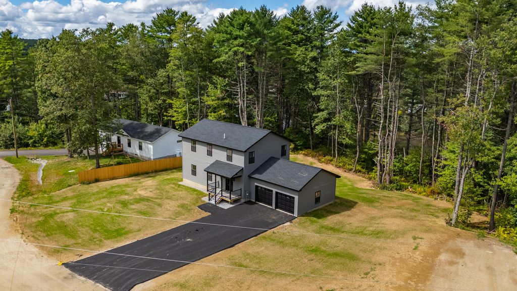 Photo of 4 Stream Side Drive, Lewiston, ME 04240 (MLS # 1653386)
