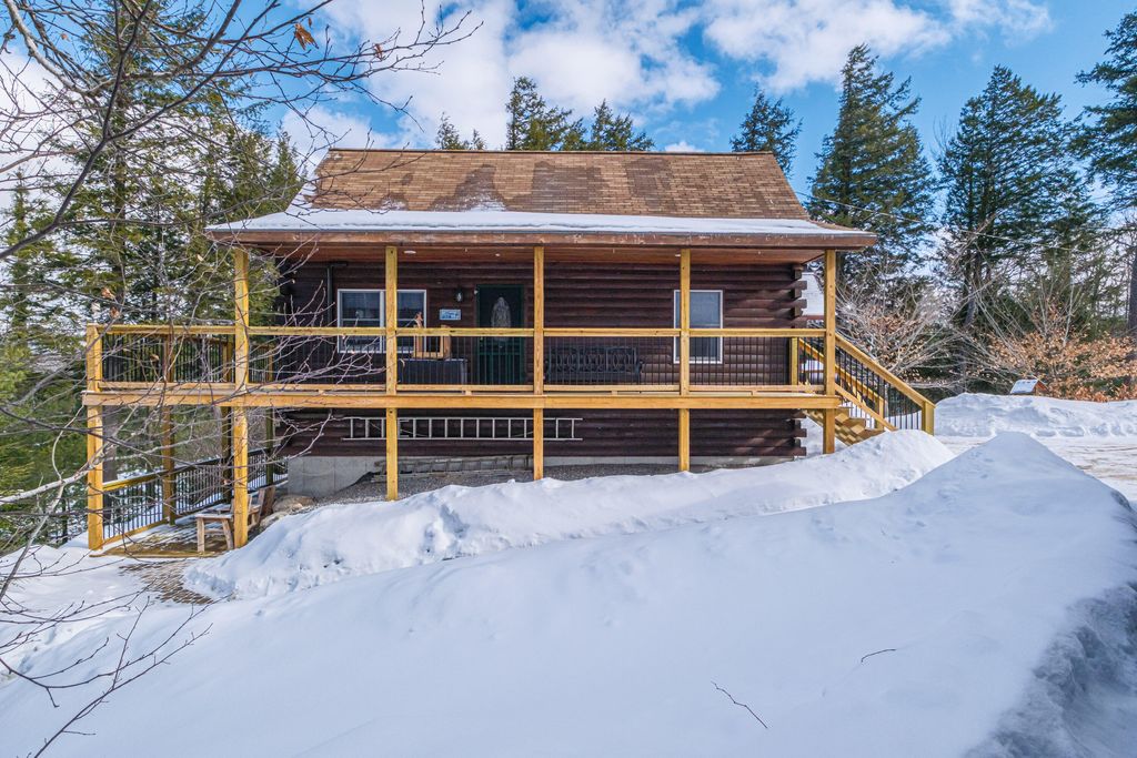 Photo of 128 Oak Hill Drive, Woodstock, ME 04219 (MLS # 1652909)