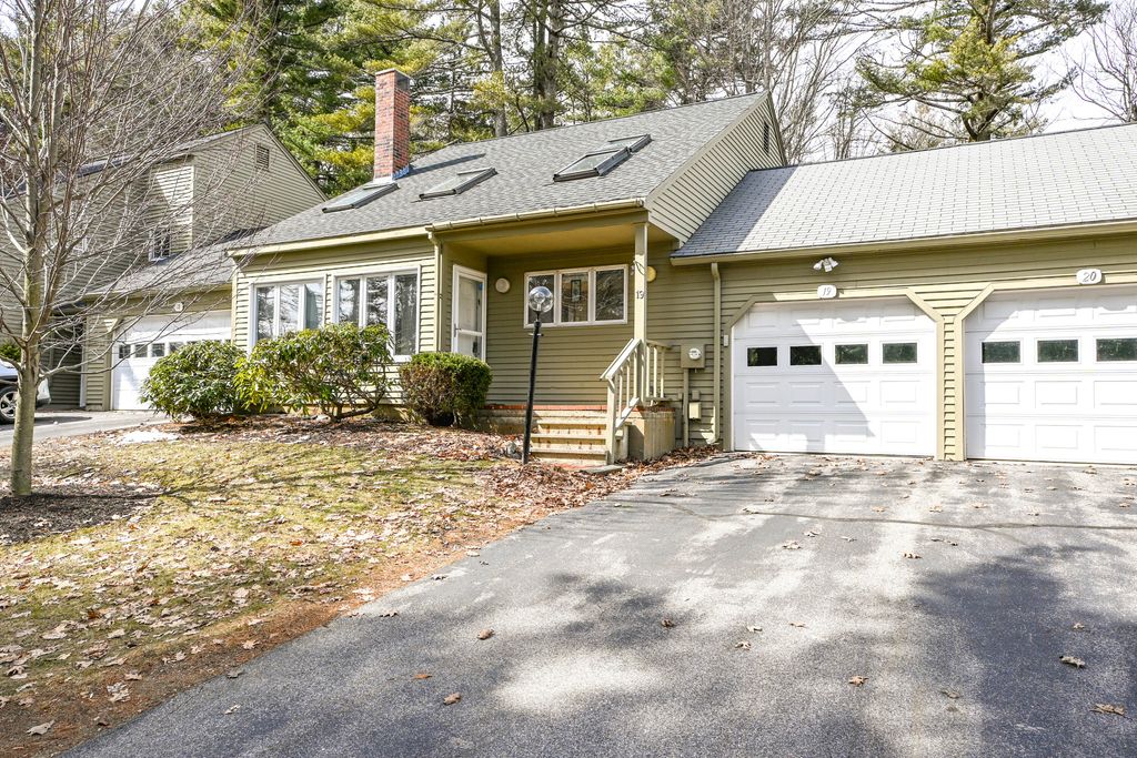 Photo of 19 Karynel Drive #19, South Portland, ME 04106 (MLS # 1654907)