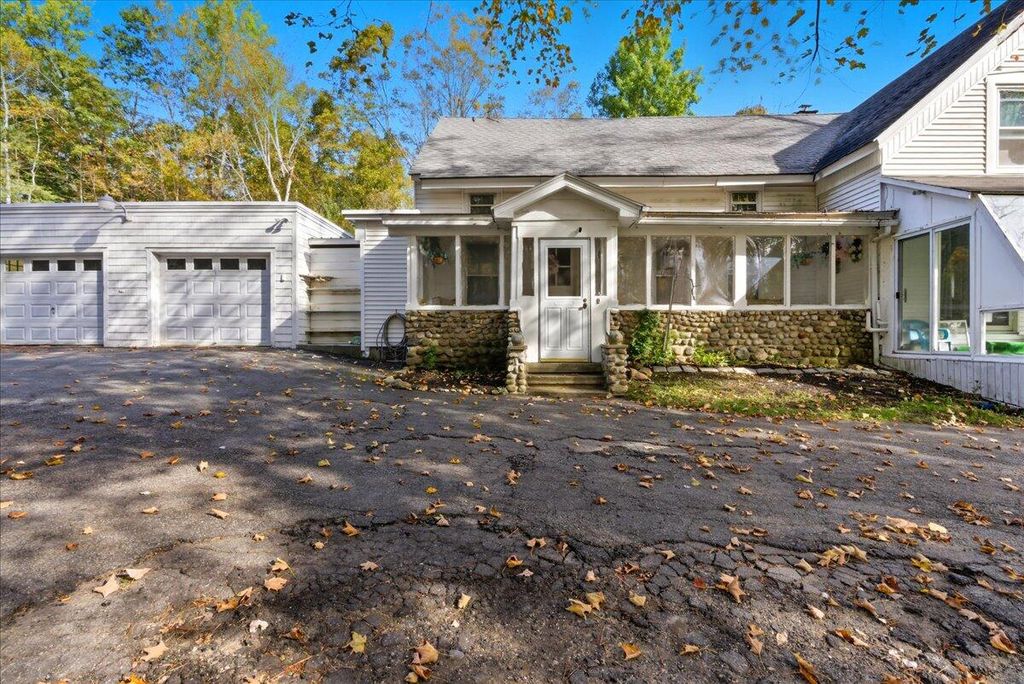 Photo of 1648 Main Street, Lewiston, ME 04240 (MLS # 1641296)