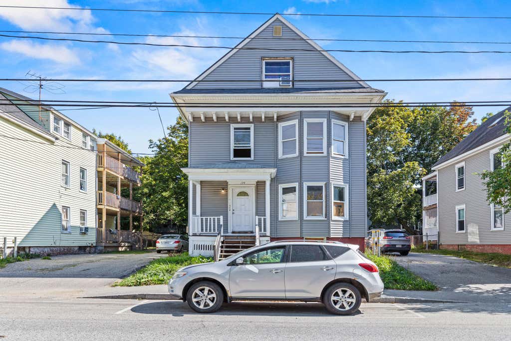 Photo of 174 Bartlett Street, Lewiston, ME 04240 (MLS # 1661151)