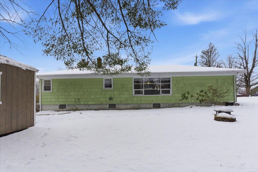 Photo of 29 Mcarthur Avenue, Lewiston, ME 04240 (MLS # 1648863)