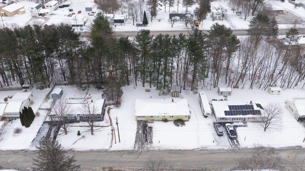 Photo of 29 Mcarthur Avenue, Lewiston, ME 04240 (MLS # 1648863)