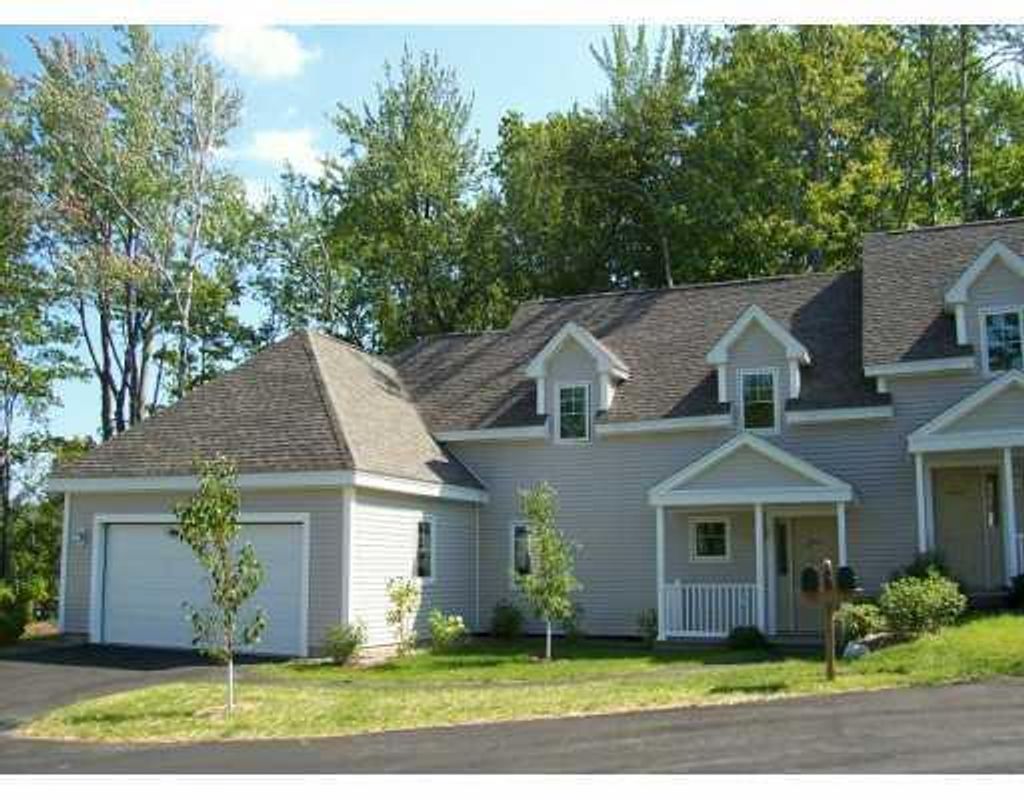 Photo of 3 Kerry Gardens #25, Belfast, ME 04915 (MLS # 1649161)