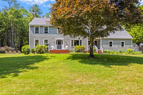 Photo of 15 Harvey Brook Drive, Freeport, ME 04032 (MLS # 1657363)