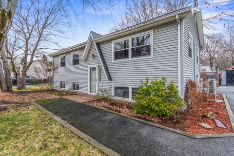 Photo of 33 East Avenue, Lisbon, ME 04252 (MLS # 1658940)