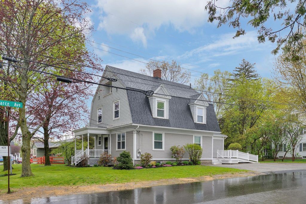 Photo of 621 Main Street, Lewiston, ME 04240 (MLS # 1662959)