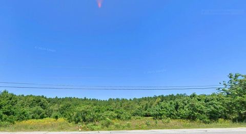 Photo of 1315 Minot Avenue, Auburn, ME 04210 (MLS # 1652633)