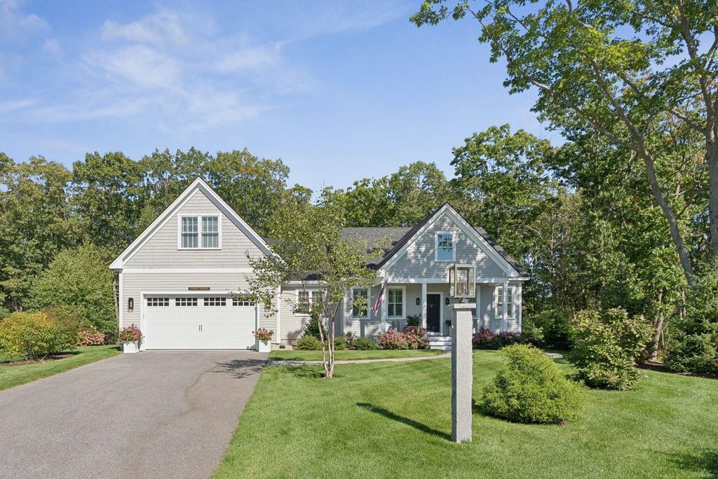 Photo of 35 Beryls Way, Kennebunkport, ME 04046 (MLS # 1657555)