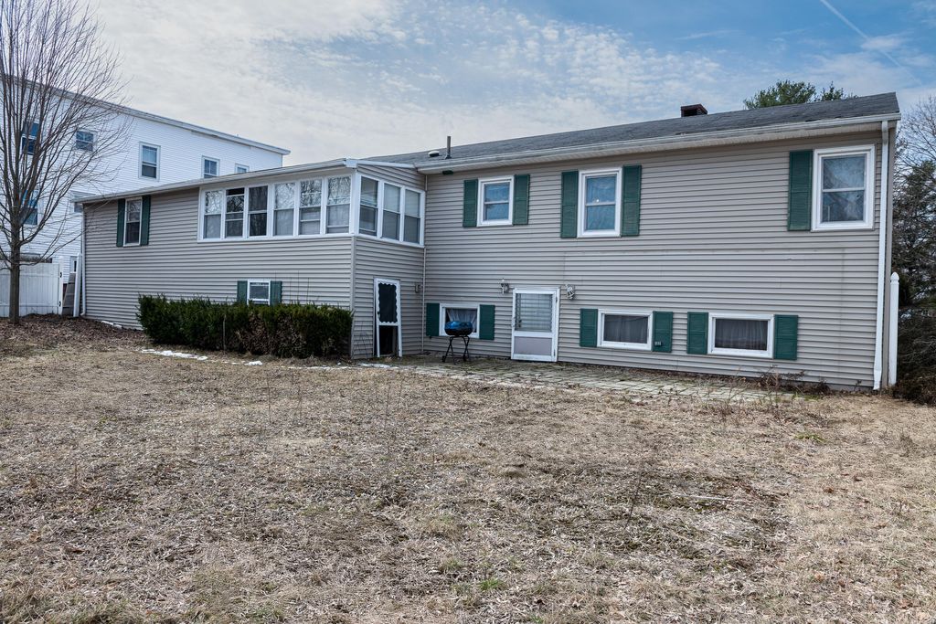 Photo of 24 Highland Avenue, Lewiston, ME 04240 (MLS # 1656247)