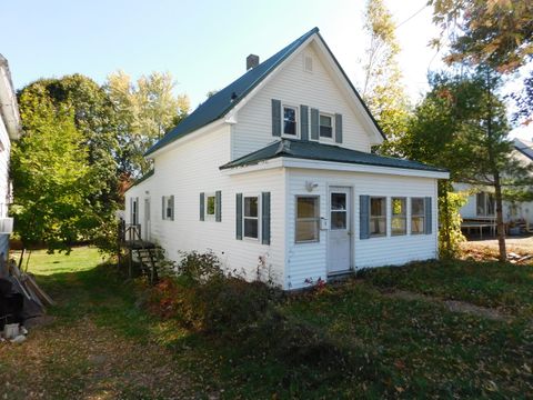 Photo of 5 Eastern Avenue, East Millinocket, ME 04430 (MLS # 1640721)