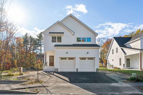 Photo of 24 Brandy Lane, Portland, ME 04103 (MLS # 1641820) Photo of 24 Brandy Lane, Portland, ME 04103 (MLS # 1641820)