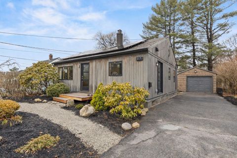 Photo of 117 Colonial Road, Portland, ME 04102 (MLS # 1656697)