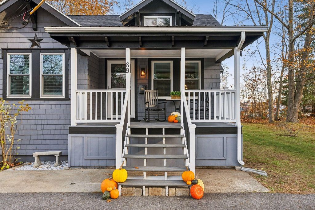 Photo of 89 Lake Auburn Avenue, Auburn, ME 04210 (MLS # 1643130)