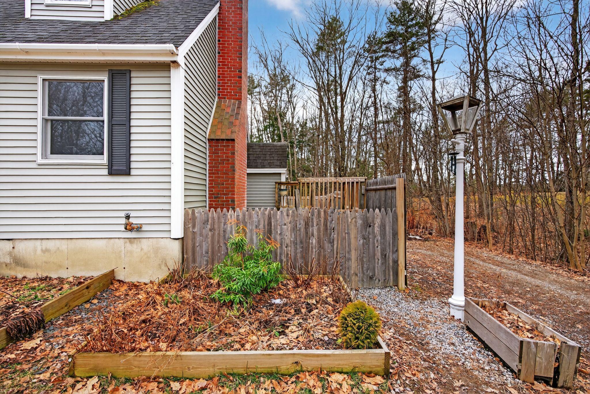 33 Old Ferry Road