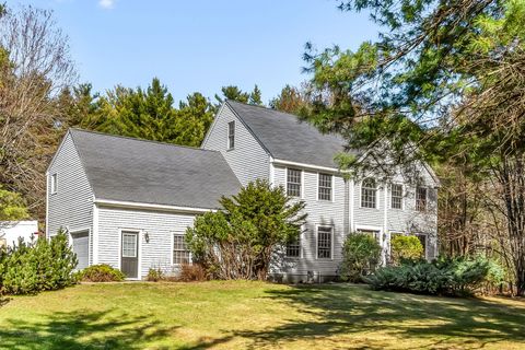 Photo of 11 Goldenwood Drive, Scarborough, ME 04074 (MLS # 1659622)