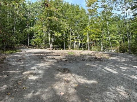 Photo of 6 Oak Circle, Frye Island, ME 04071 (MLS # 1603784)