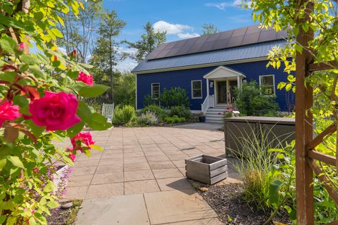 Photo of 323 Berwick Road, Ogunquit, ME 03907 (MLS # 1660371)