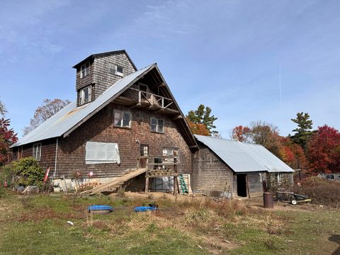 Photo of 300 Diamond Hill Road, Berwick, ME 03901 (MLS # 1641848) Photo of 300 Diamond Hill Road, Berwick, ME 03901 (MLS # 1641848)