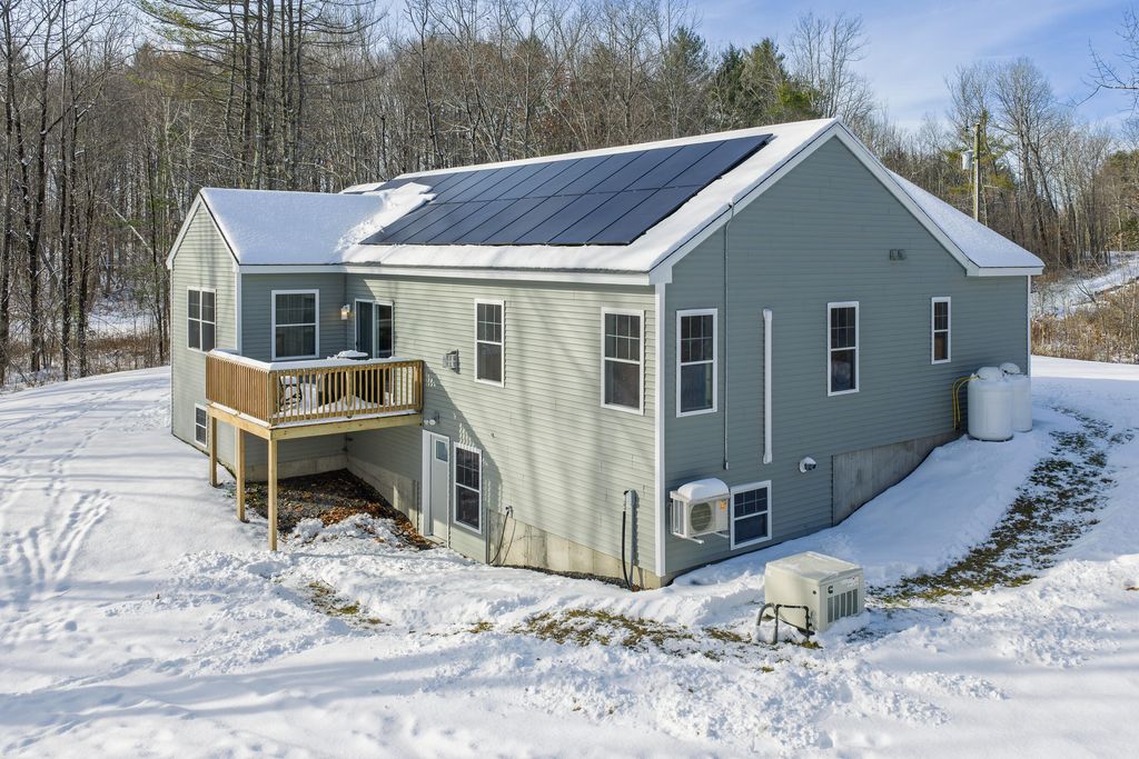 Photo of 125 Huston Road, Gorham, ME 04038 (MLS # 1645406)