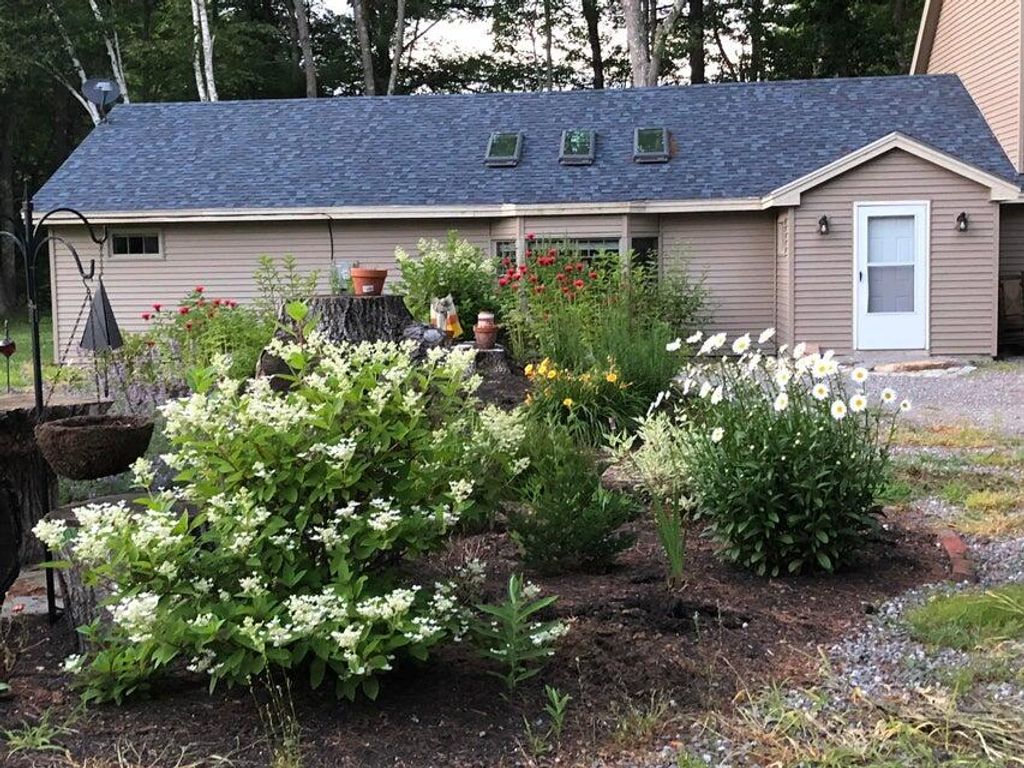 Photo of 24 Dolloff Drive, Brunswick, ME 04011 (MLS # 1654571)