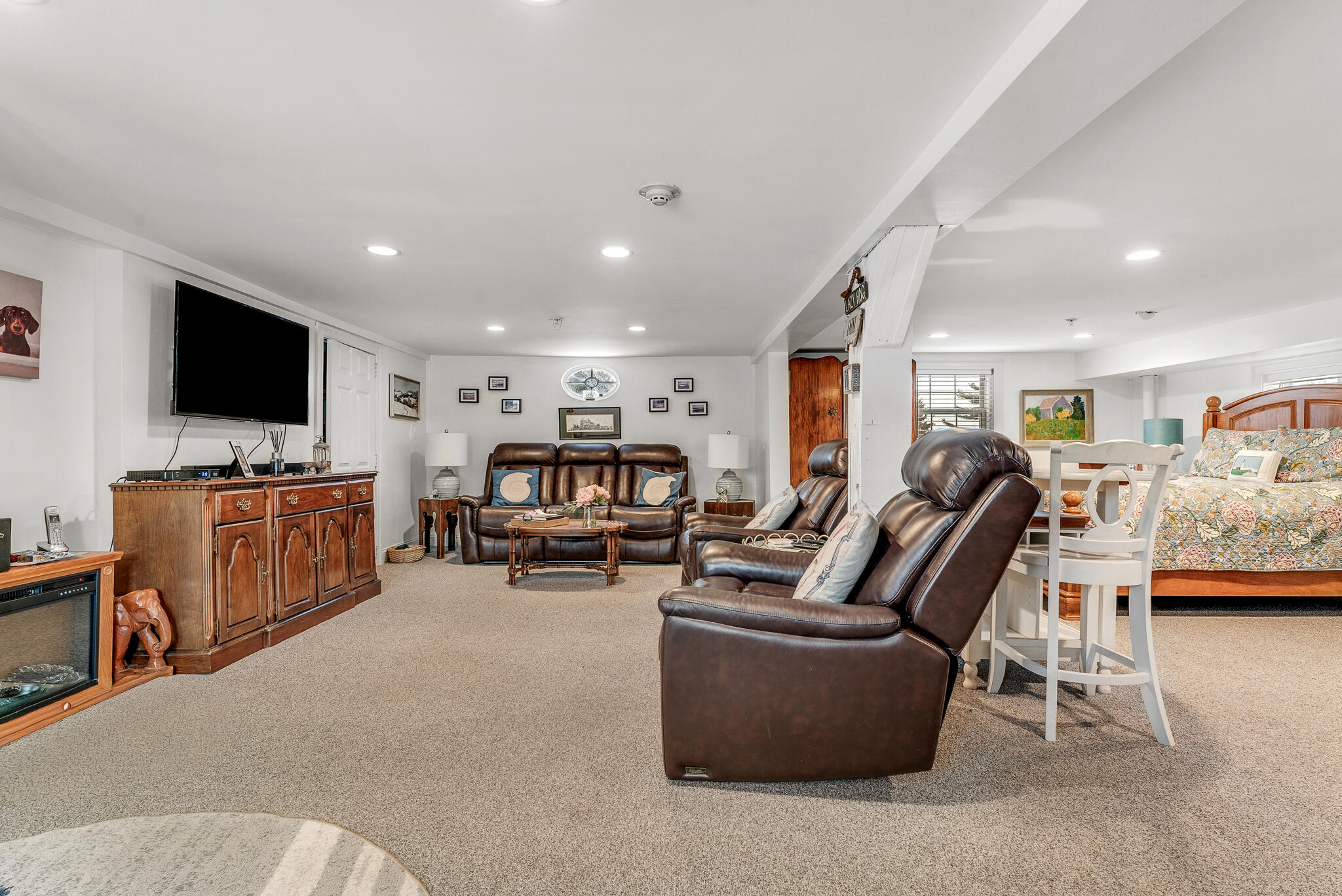 Wells, Maine, 04090, United States, 7 Bedrooms Bedrooms, ,8 BathroomsBathrooms,Residential,Active,2037553