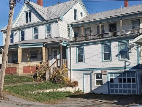 Photo of 11 College Avenue Avenue, Waterville, ME 04901 (MLS # 1641838) Photo of 11 College Avenue Avenue, Waterville, ME 04901 (MLS # 1641838)