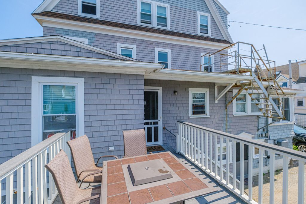 Photo of 2 Colby Avenue, Old Orchard Beach, ME 04064 (MLS # 1637001)