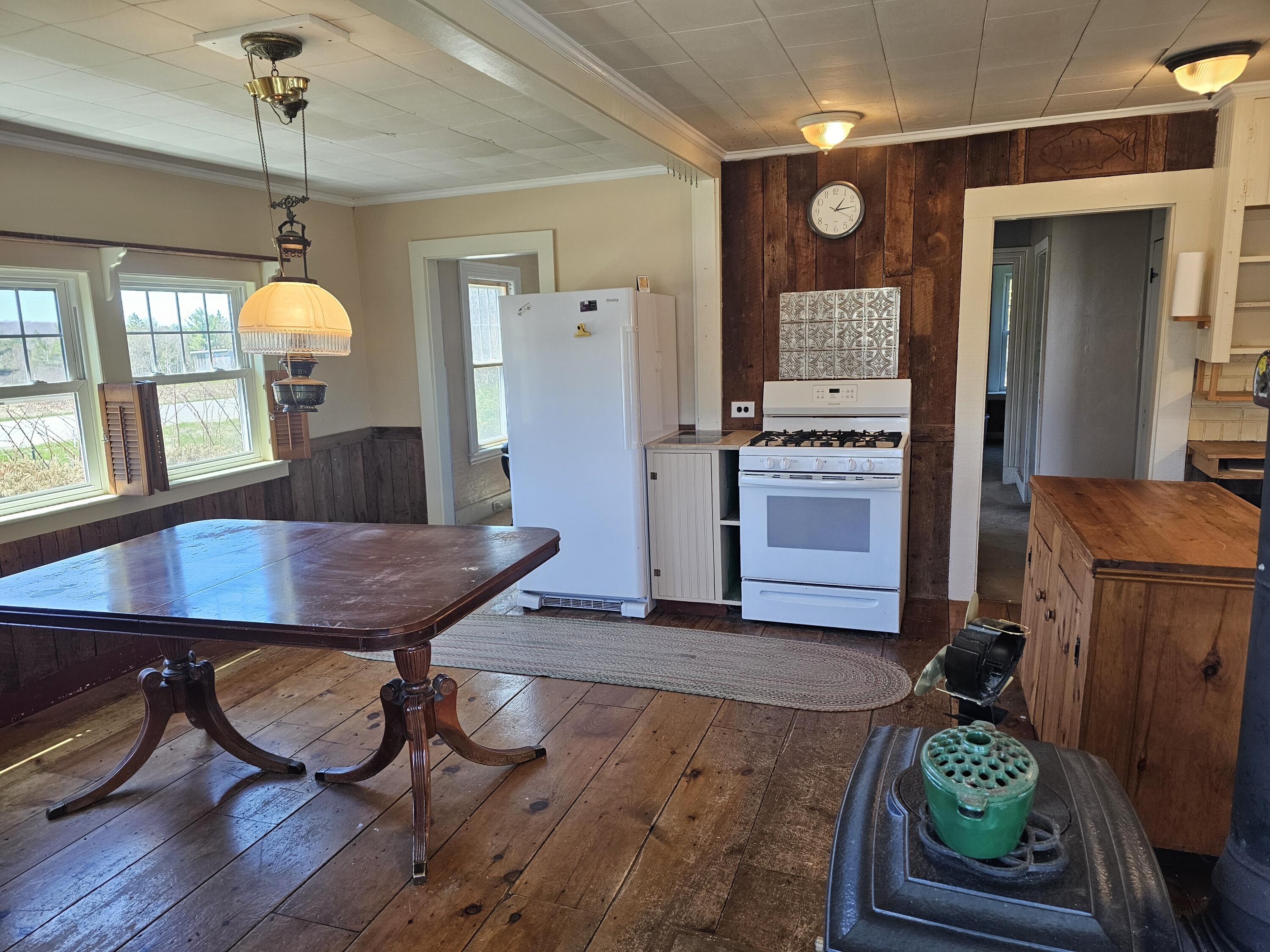 Orland, Maine 04472, United States, 3 Bedrooms Bedrooms, ,1 BathroomBathrooms,Residential,Active,122838