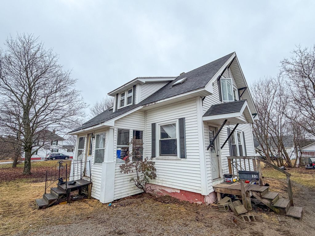 Photo of 33 Lakeview Street, Lincoln, ME 04457 (MLS # 1660860)