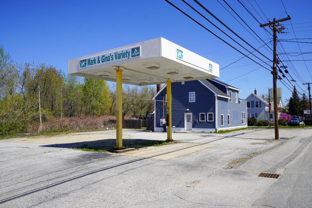 Photo of 539 Washington Street N, Auburn, ME 04210 (MLS # 1658964)