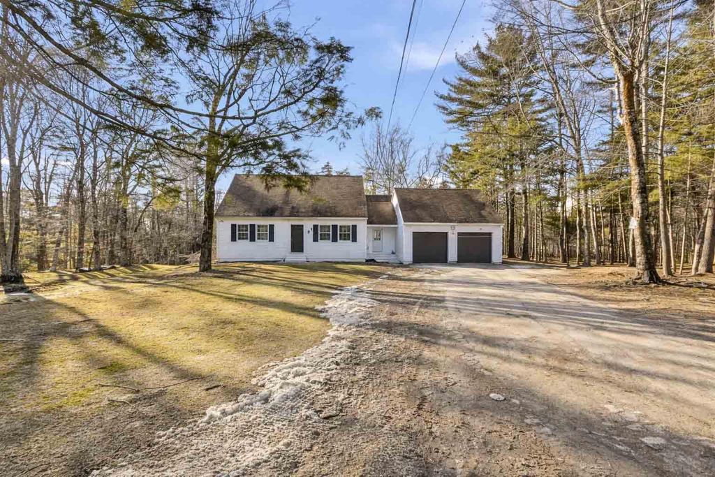 Photo of 32 Merritt Road, Harpswell, ME 04079 (MLS # 1655477)