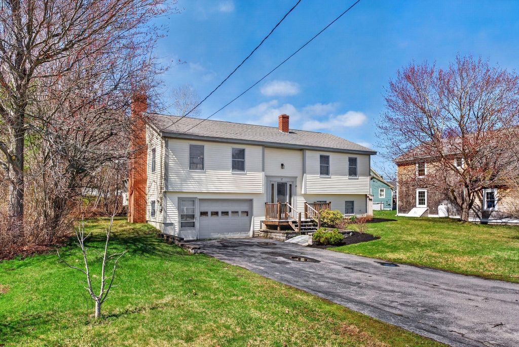 Photo of 17 Webber Avenue, Bath, ME 04530 (MLS # 1658417)