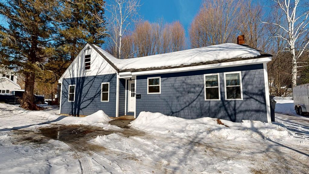 Photo of 74 Kimball Avenue, Mexico, ME 04257 (MLS # 1652715)