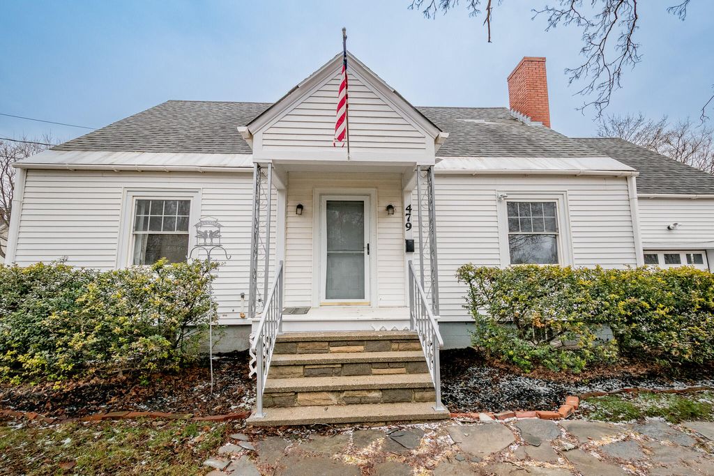 Photo of 479 Essex Street, Dover-Foxcroft, ME 04426 (MLS # 1656037)