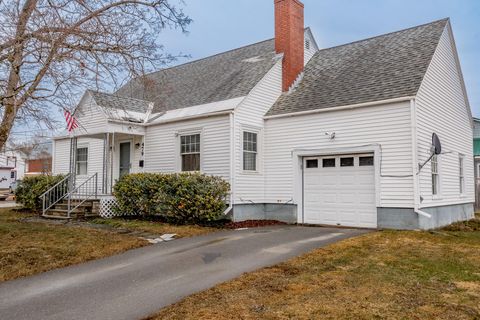 Photo of 479 Essex Street, Dover-Foxcroft, ME 04426 (MLS # 1656037)