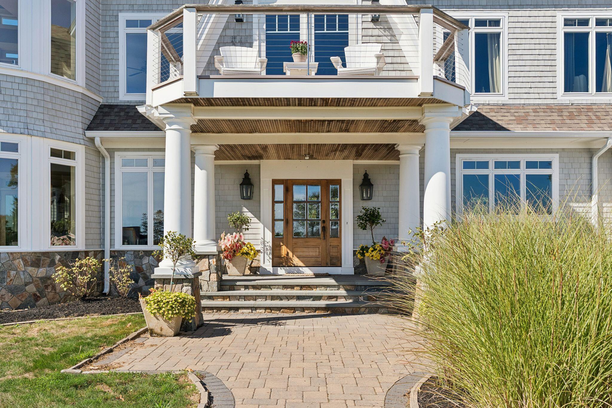 4 Cole Farm Drive