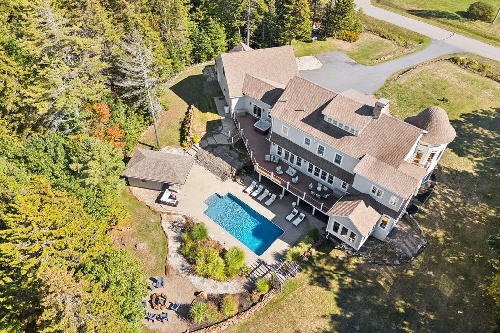 Photo of 4 Cole Farm Drive, Scarborough, ME 04074 (MLS # 1656850)