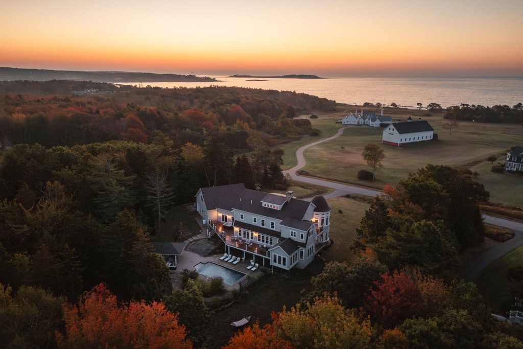 Photo of 4 Cole Farm Drive, Scarborough, ME 04074 (MLS # 1656850)