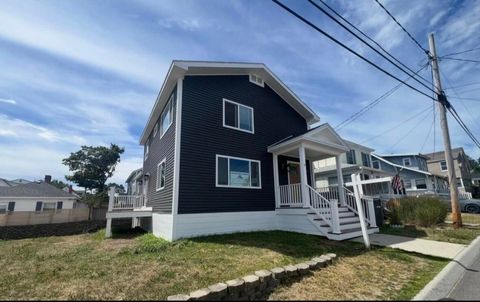 Photo of 9 Fern Avenue, Old Orchard Beach, ME 04064 (MLS # 1653958)