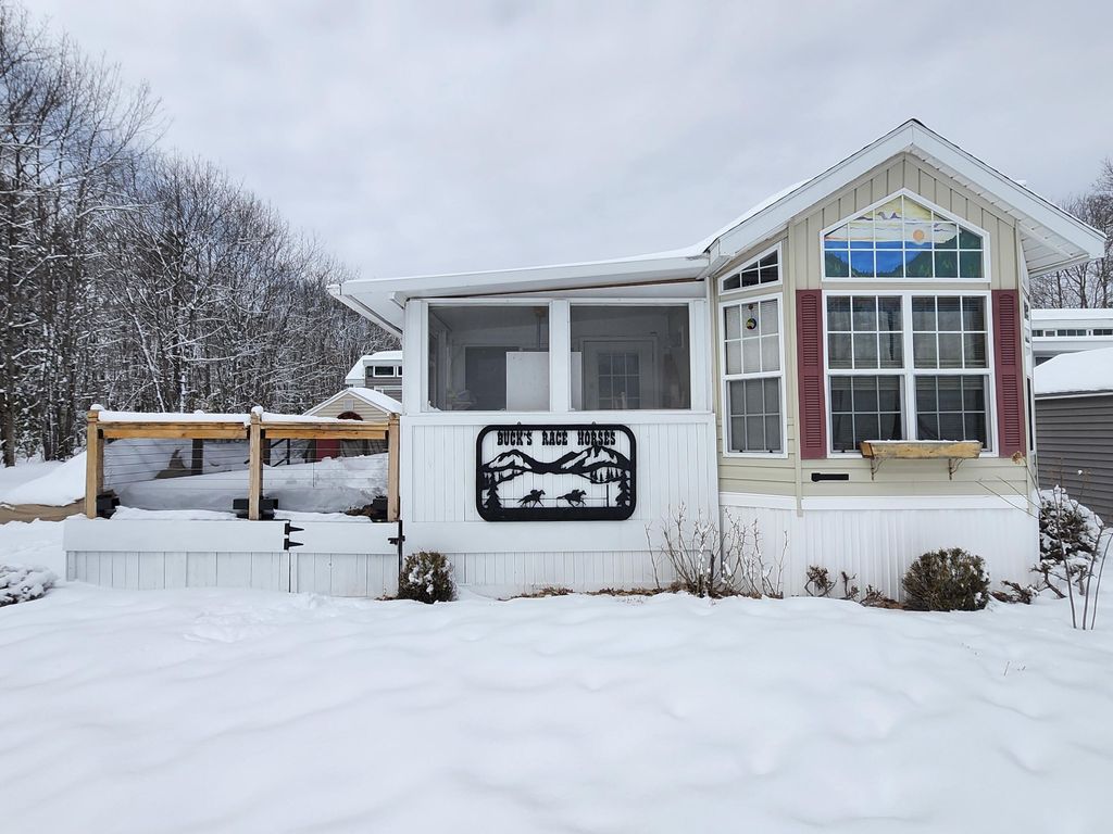 Photo of 1 Seacoast Lane #126, Old Orchard Beach, ME 04064 (MLS # 1652943)