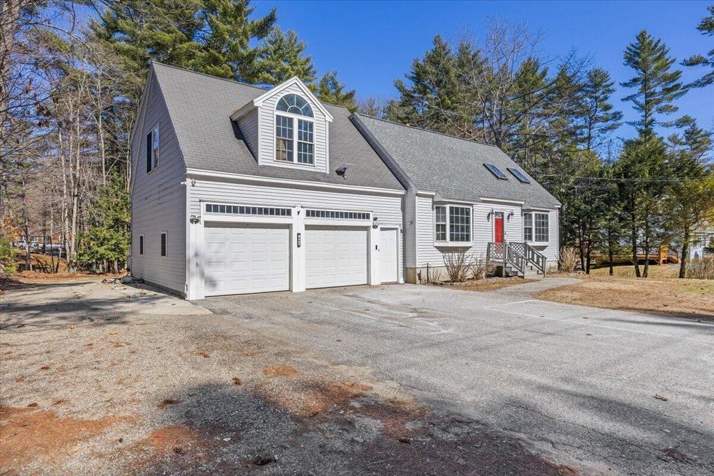 Photo of 657 New Dam Road, Waterboro, ME 04061 (MLS # 1657535)