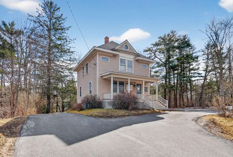 Photo of 133 Gray Road, Falmouth, ME 04105 (MLS # 1664063)