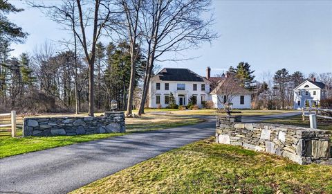 Photo of 22 Royall Point Road, Yarmouth, ME 04096 (MLS # 1658060)